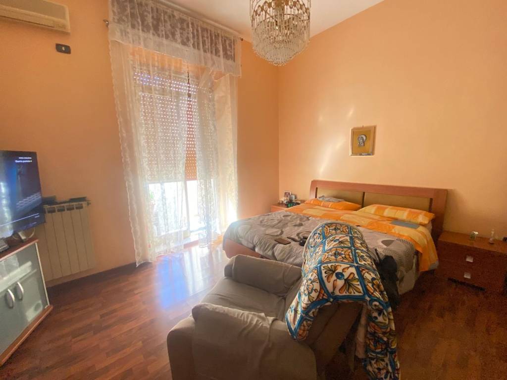 appartamento in vendita a Napoli in zona Stella