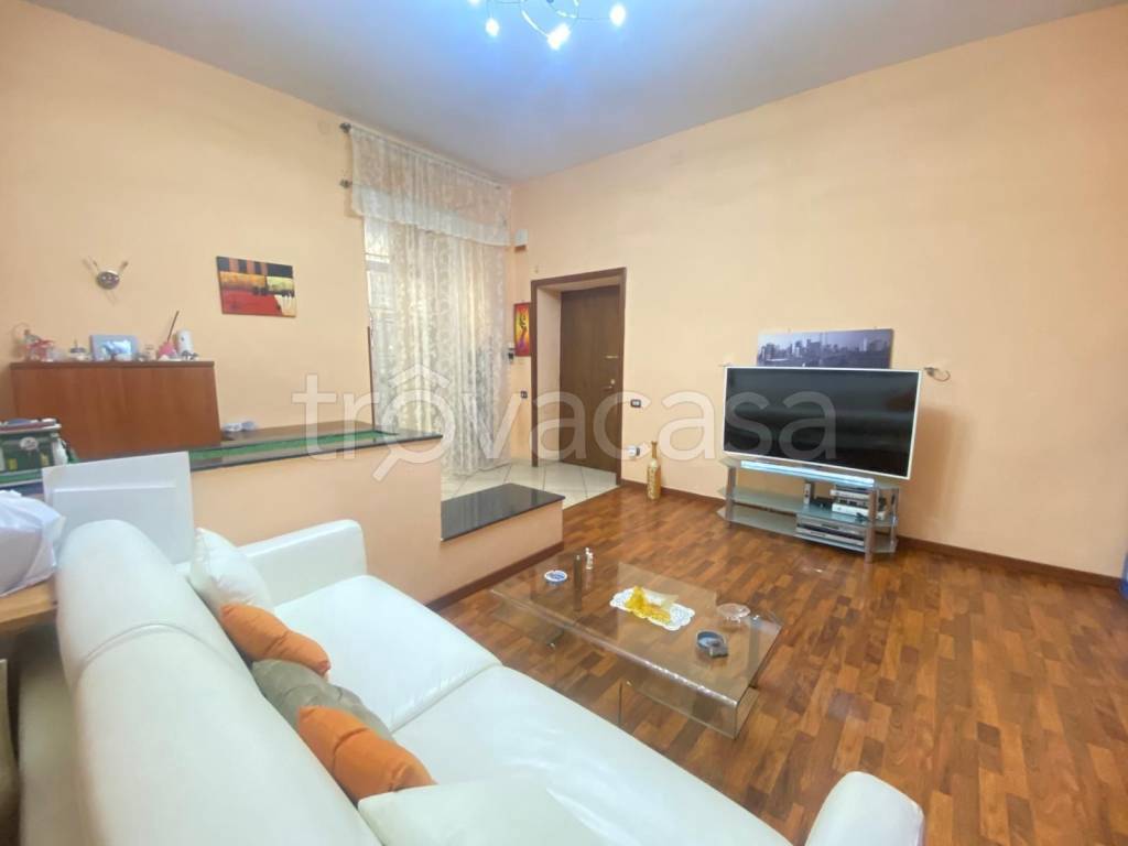 appartamento in vendita a Napoli in zona Stella