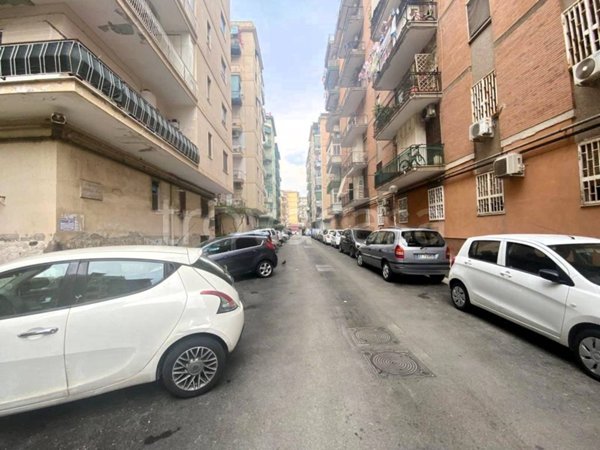 appartamento in vendita a Napoli in zona Fuorigrotta