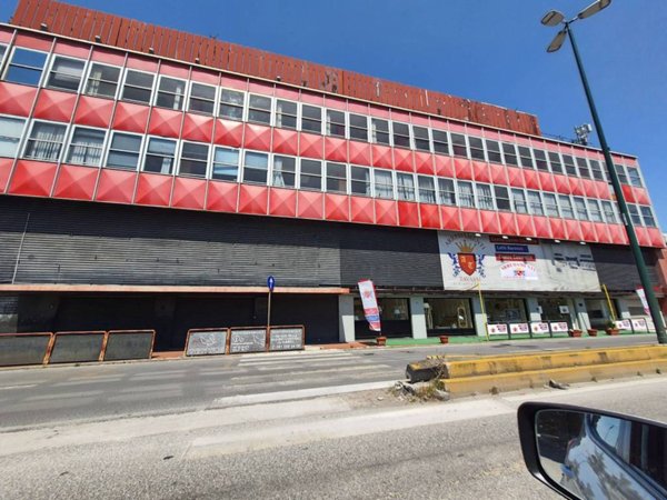 intera palazzina in vendita a Napoli in zona Barra