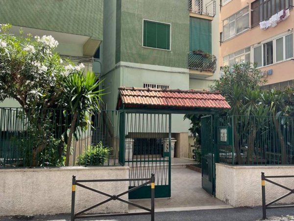 appartamento in vendita a Napoli in zona Arenella