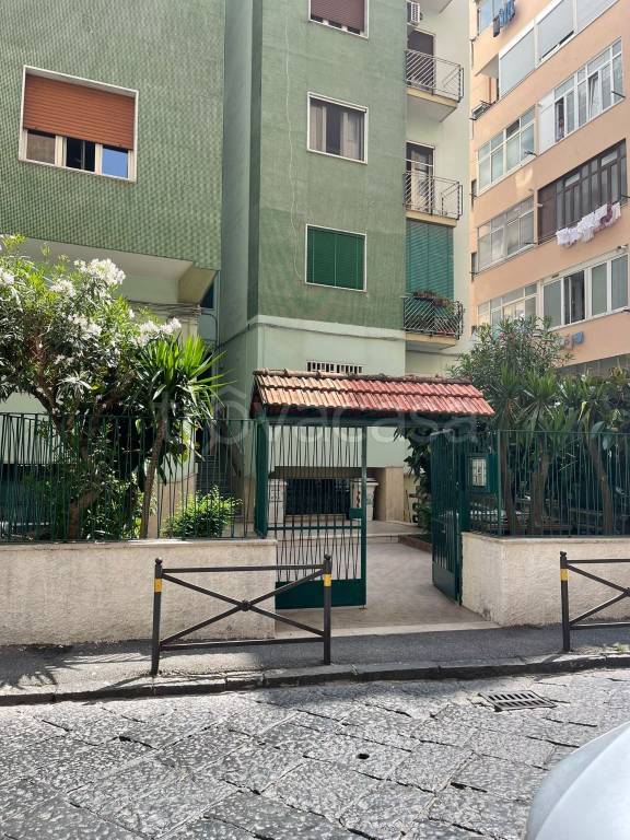 appartamento in vendita a Napoli in zona Arenella