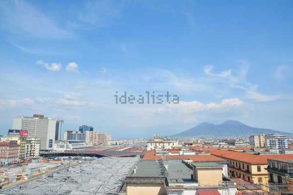 appartamento in vendita a Napoli in zona Pendino / San Giuseppe