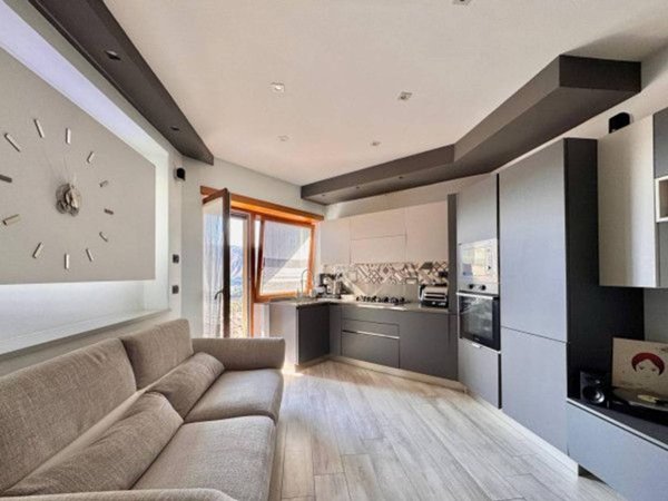 appartamento in vendita a Napoli in zona Vomero