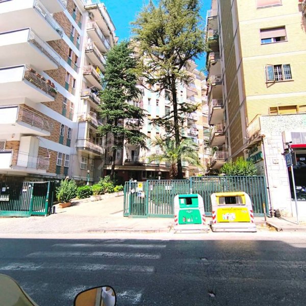 appartamento in vendita a Napoli