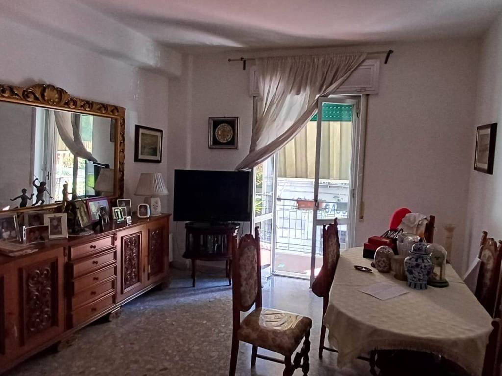 appartamento in vendita a Napoli in zona Fuorigrotta