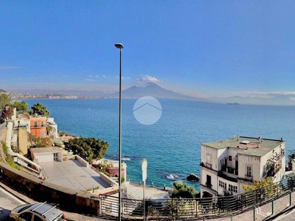 appartamento in vendita a Napoli in zona Posillipo