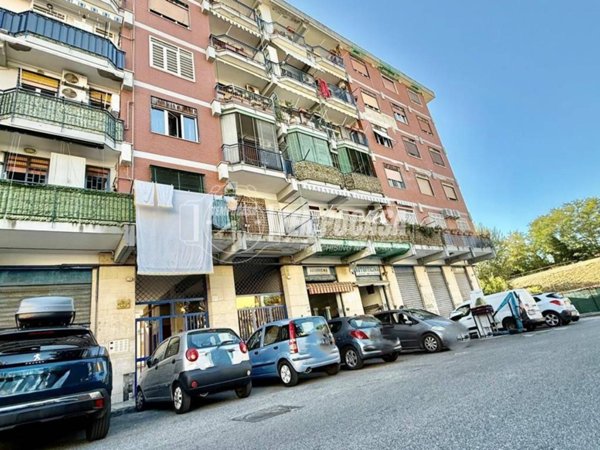 appartamento in vendita a Napoli in zona Fuorigrotta