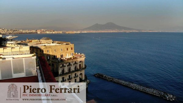appartamento in vendita a Napoli in zona Posillipo