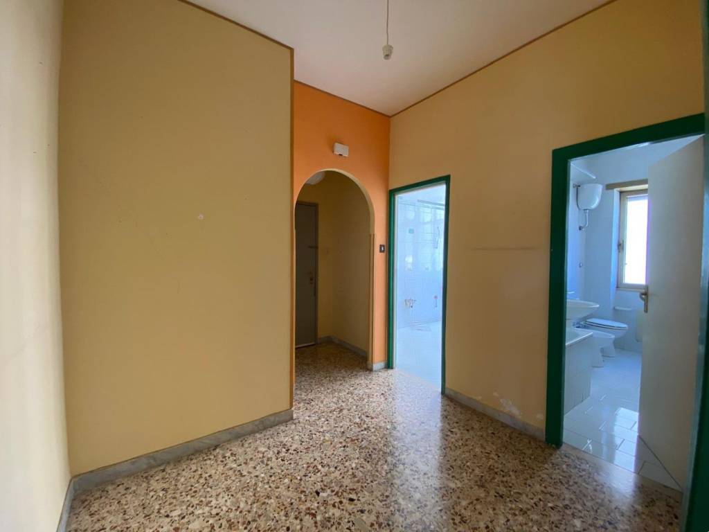 appartamento in vendita a Napoli in zona Fuorigrotta
