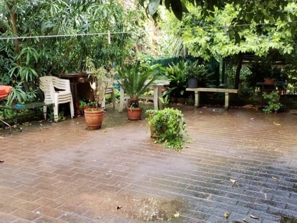 appartamento in vendita a Napoli in zona Arenella