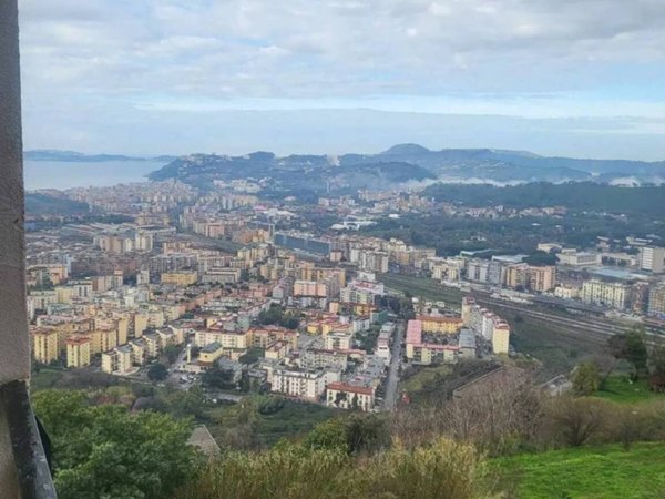 appartamento in vendita a Napoli in zona Posillipo
