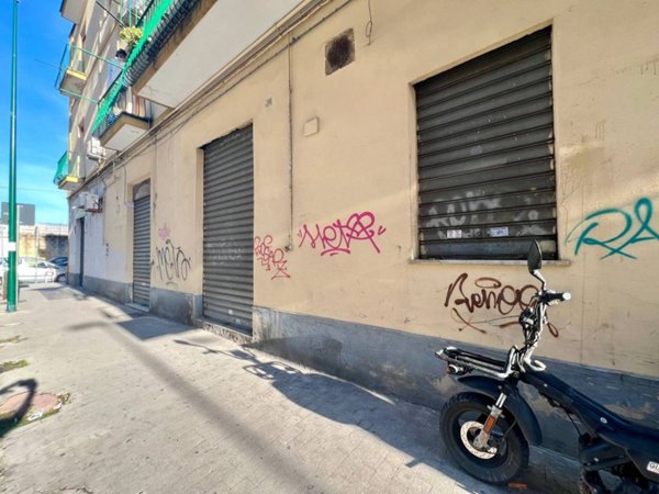 negozio in vendita a Napoli
