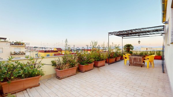 appartamento in vendita a Napoli in zona Arenella