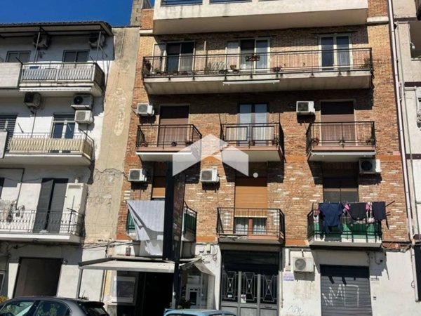 appartamento in vendita a Napoli in zona Barra
