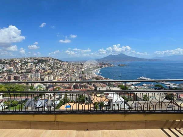 appartamento in vendita a Napoli in zona Posillipo