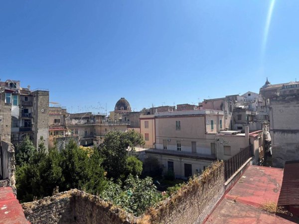 appartamento in vendita a Napoli
