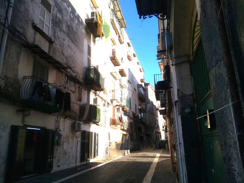 appartamento in vendita a Napoli in zona Barra