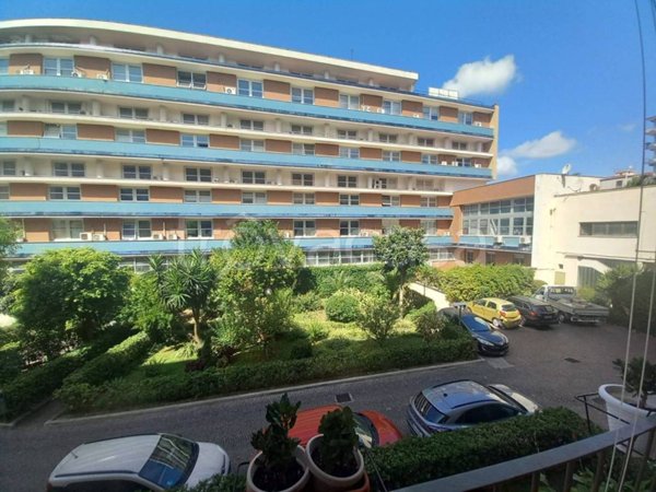 appartamento in vendita a Napoli in zona Fuorigrotta