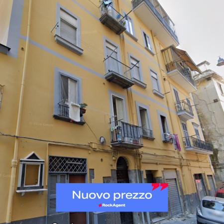 appartamento in vendita a Napoli in zona Stella