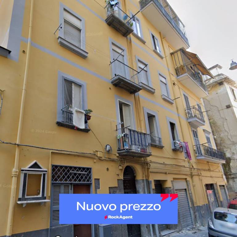 appartamento in vendita a Napoli in zona Pendino / San Giuseppe