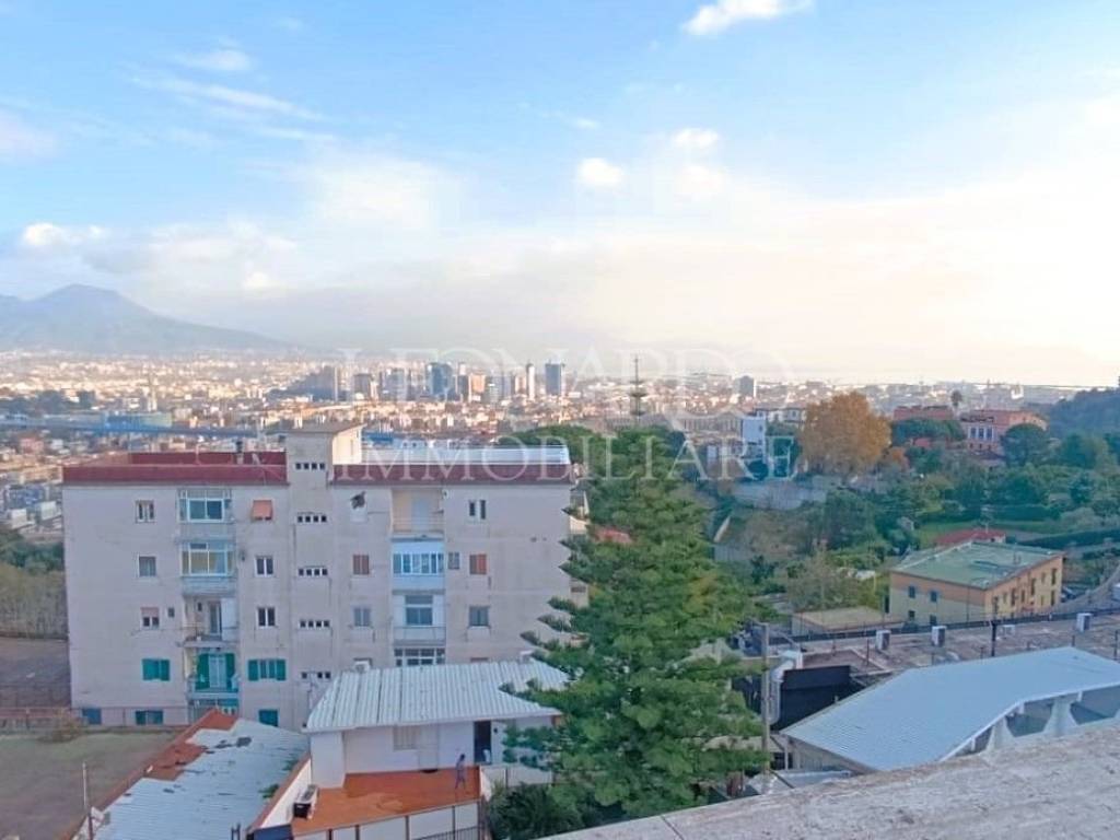 appartamento in vendita a Napoli in zona Capodimonte / Colli Aminei