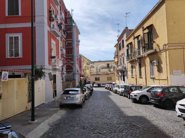 appartamento in vendita a Napoli in zona Fuorigrotta
