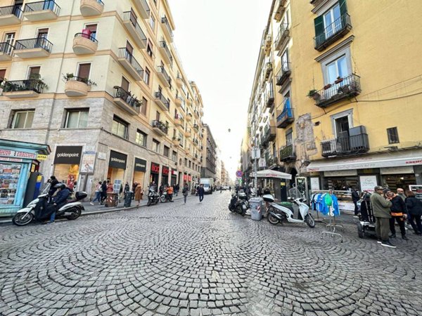 appartamento in vendita a Napoli in zona Montecalvario