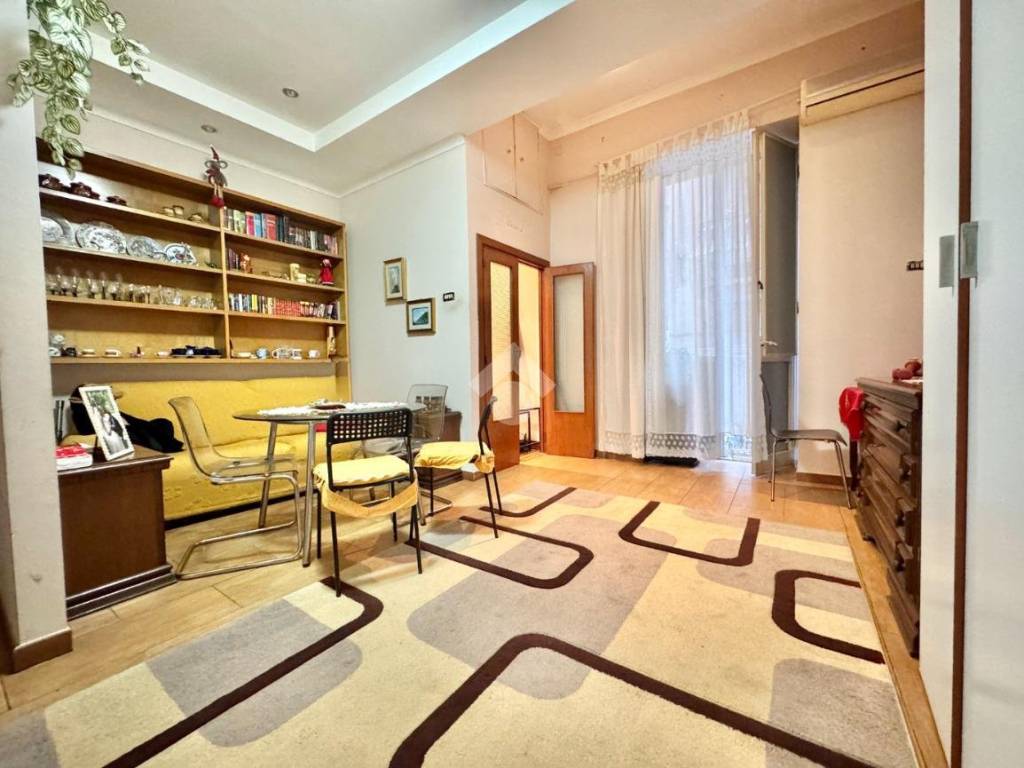 appartamento in vendita a Napoli in zona Pendino / San Giuseppe