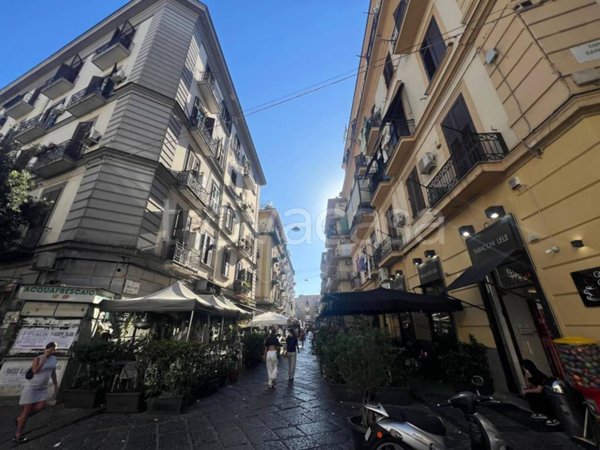appartamento in vendita a Napoli in zona Mercato