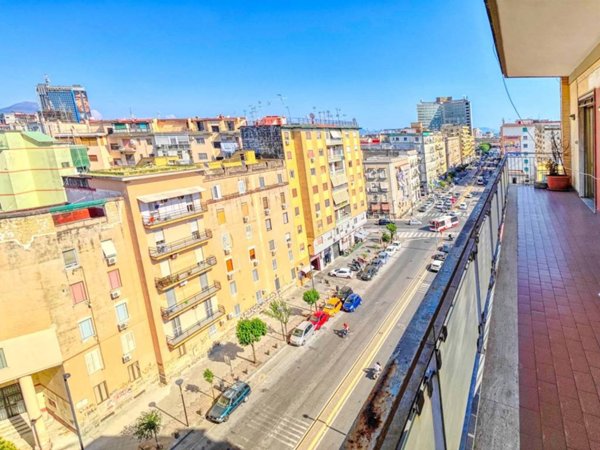 appartamento in vendita a Napoli