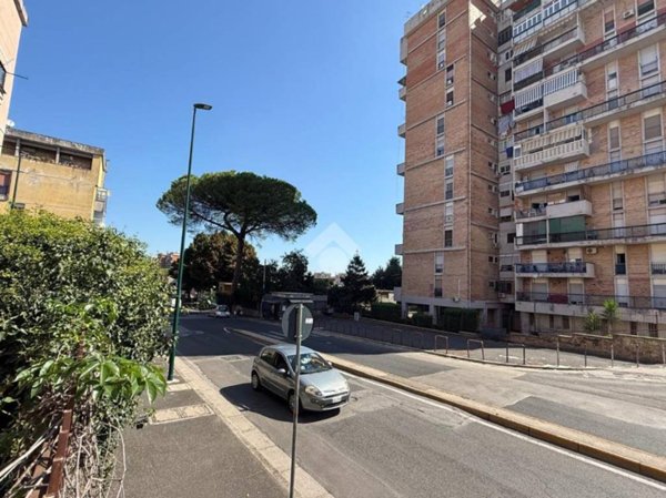 appartamento in vendita a Napoli in zona Piscinola