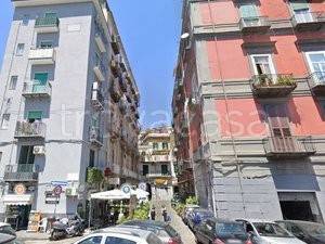 appartamento in vendita a Napoli in zona Stella
