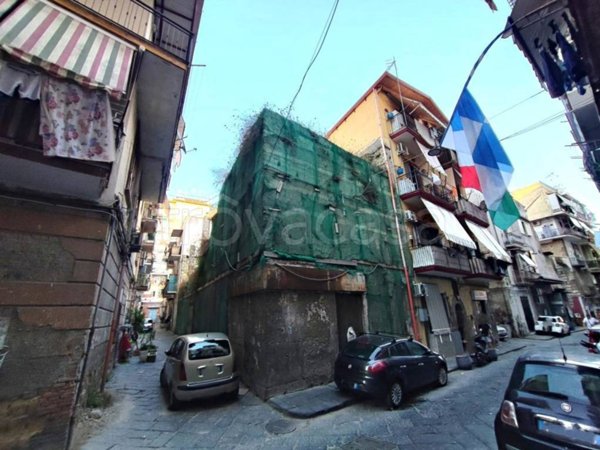 appartamento in vendita a Napoli in zona Pendino / San Giuseppe