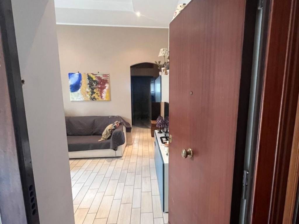 appartamento in vendita a Napoli in zona Poggioreale