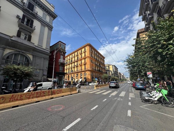 appartamento in vendita a Napoli in zona Pendino / San Giuseppe