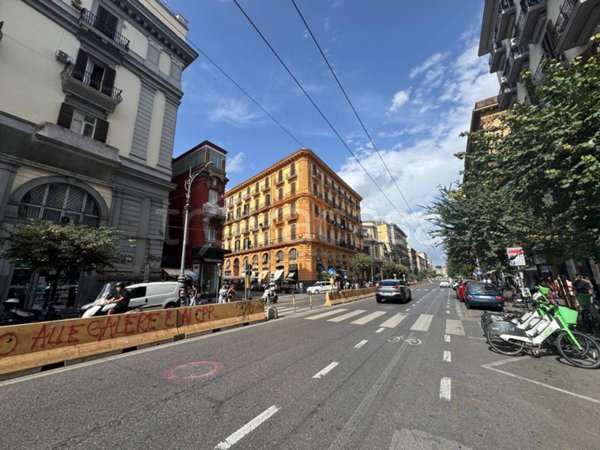 appartamento in vendita a Napoli in zona Pendino / San Giuseppe
