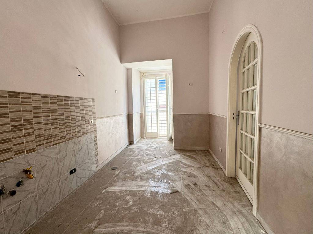 appartamento in vendita a Napoli in zona Pendino / San Giuseppe