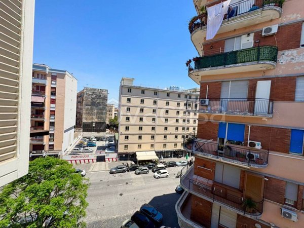appartamento in vendita a Napoli in zona Mercato