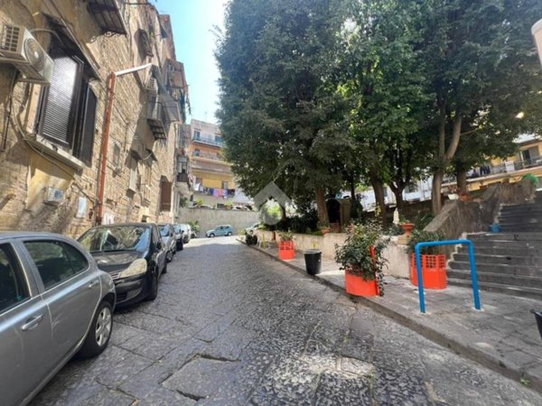appartamento in vendita a Napoli in zona San Lorenzo