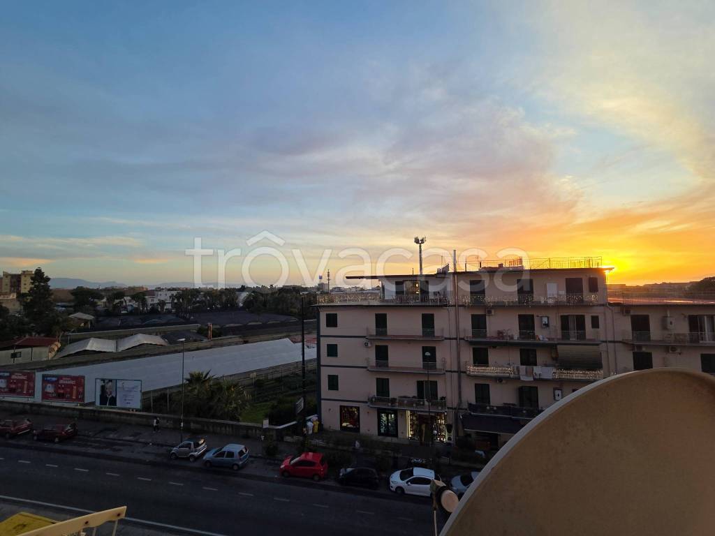 appartamento in vendita a Napoli in zona Barra