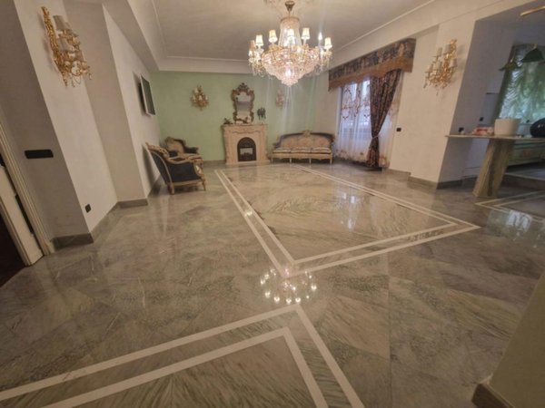 appartamento in vendita a Napoli in zona Pendino / San Giuseppe