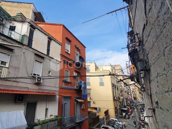 appartamento in vendita a Napoli in zona Stella