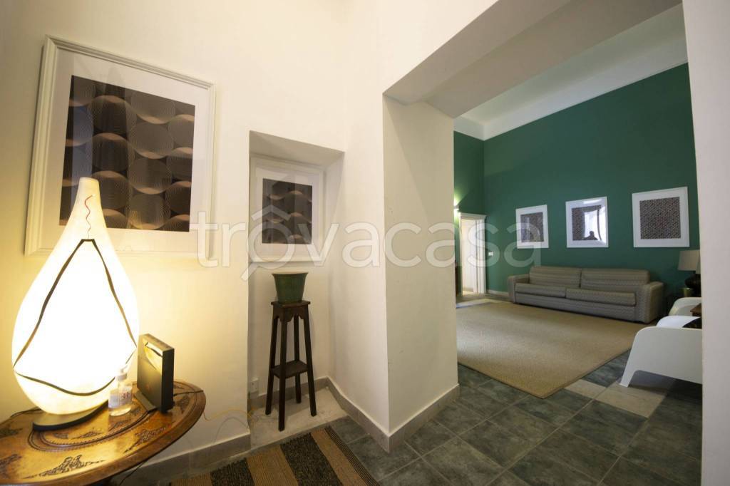 appartamento in vendita a Napoli in zona Centro Antico