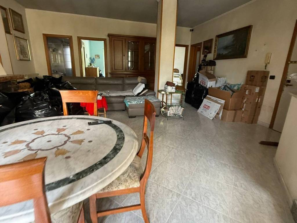 appartamento in vendita a Napoli in zona Pianura