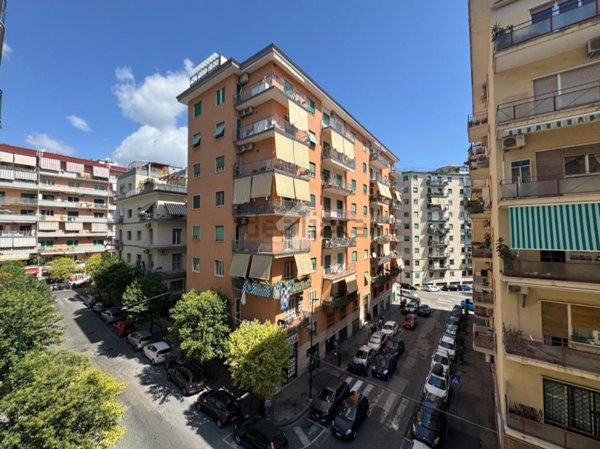 appartamento in vendita a Napoli in zona Arenella
