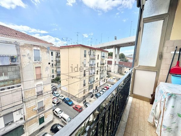 appartamento in vendita a Napoli in zona Poggioreale