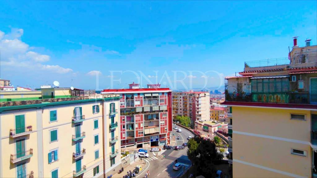 appartamento in vendita a Napoli in zona Arenella