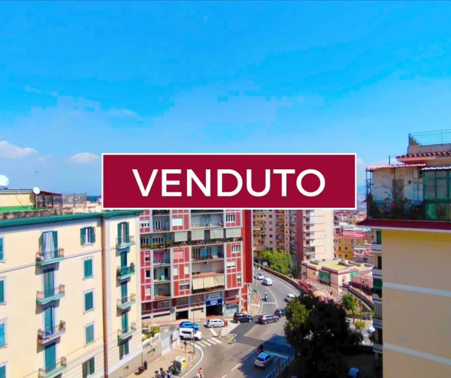 appartamento in vendita a Napoli in zona Arenella