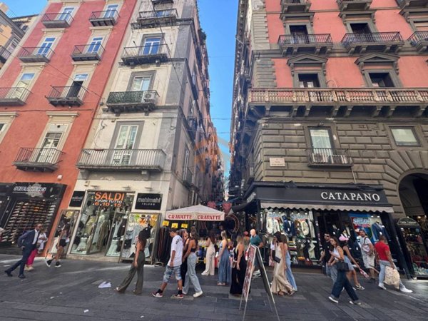 appartamento in vendita a Napoli in zona Montecalvario